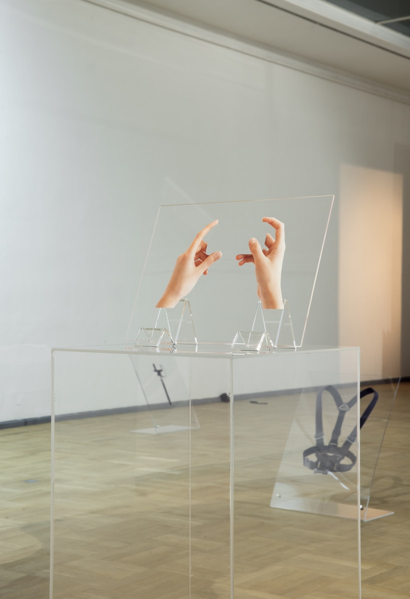 Exhibition 'Image drain'. Kristina Õllek. Distorted Hands. Installation, plexiglass, UV print. 2017. Photo: Karel Koplimets, Tallinn Art Hall