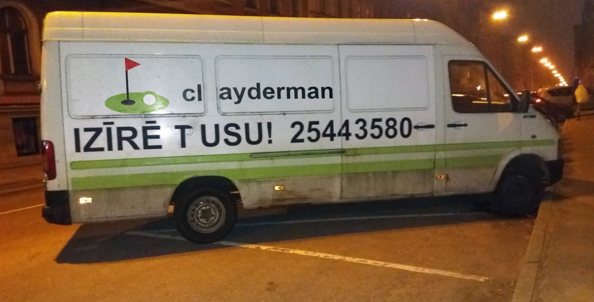 GolfClayderman product addvertisment on the car
