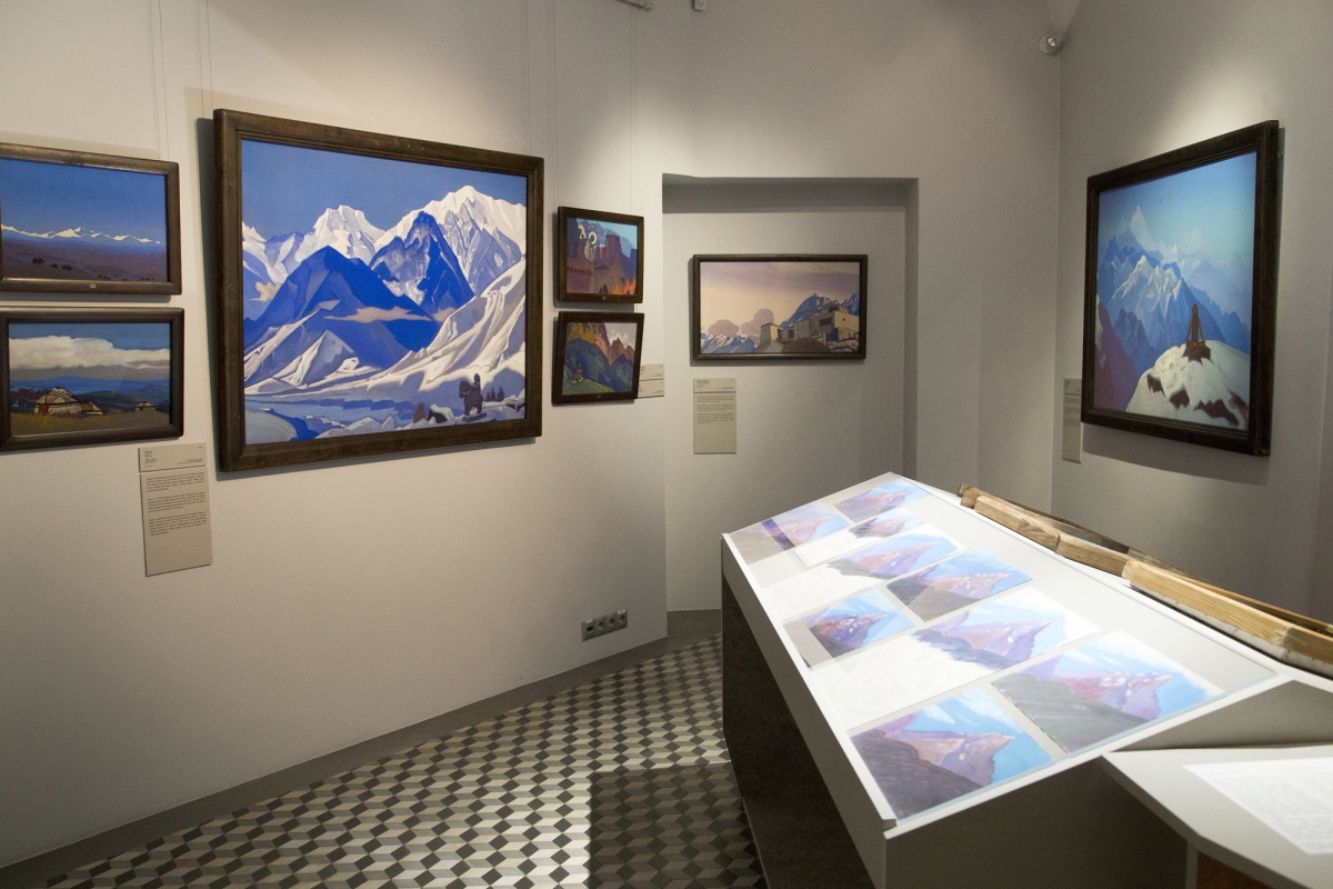 Minna Henriksson. Repeating Roerich. Installation, 2018. Photo: Margarita Ogoļceva, Latvian Centre for Contemporary Art, 2018