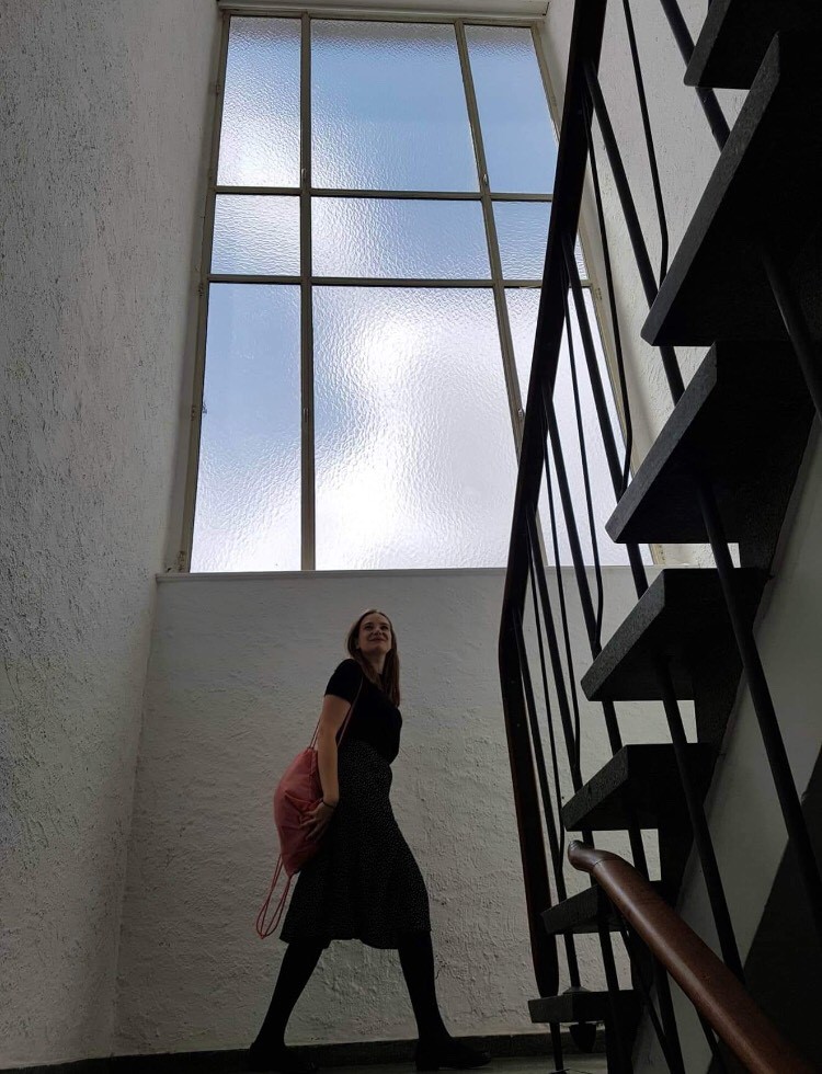 Ona Juciūtė going to a graduation show in Franfurt Staedelschule, 2018, photo Viktorija Damerell.